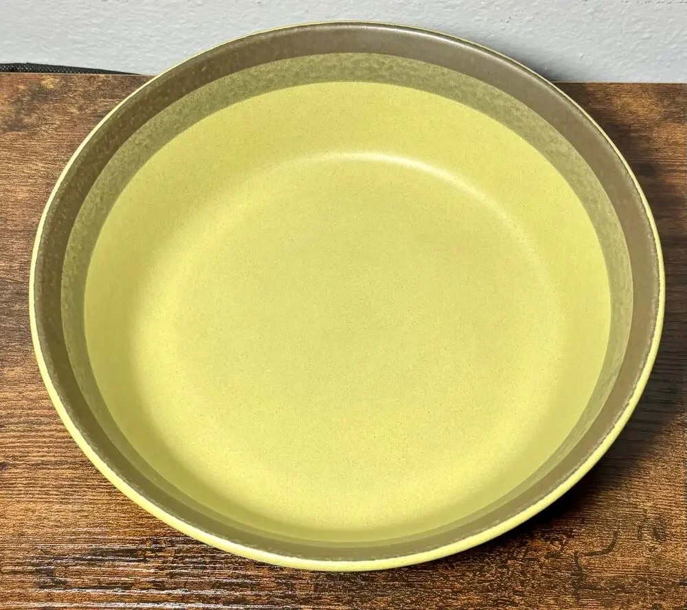 Vintage Arrow Stone Apache Green Kasuga Japan 9.5” Serving Bowl MCM 691